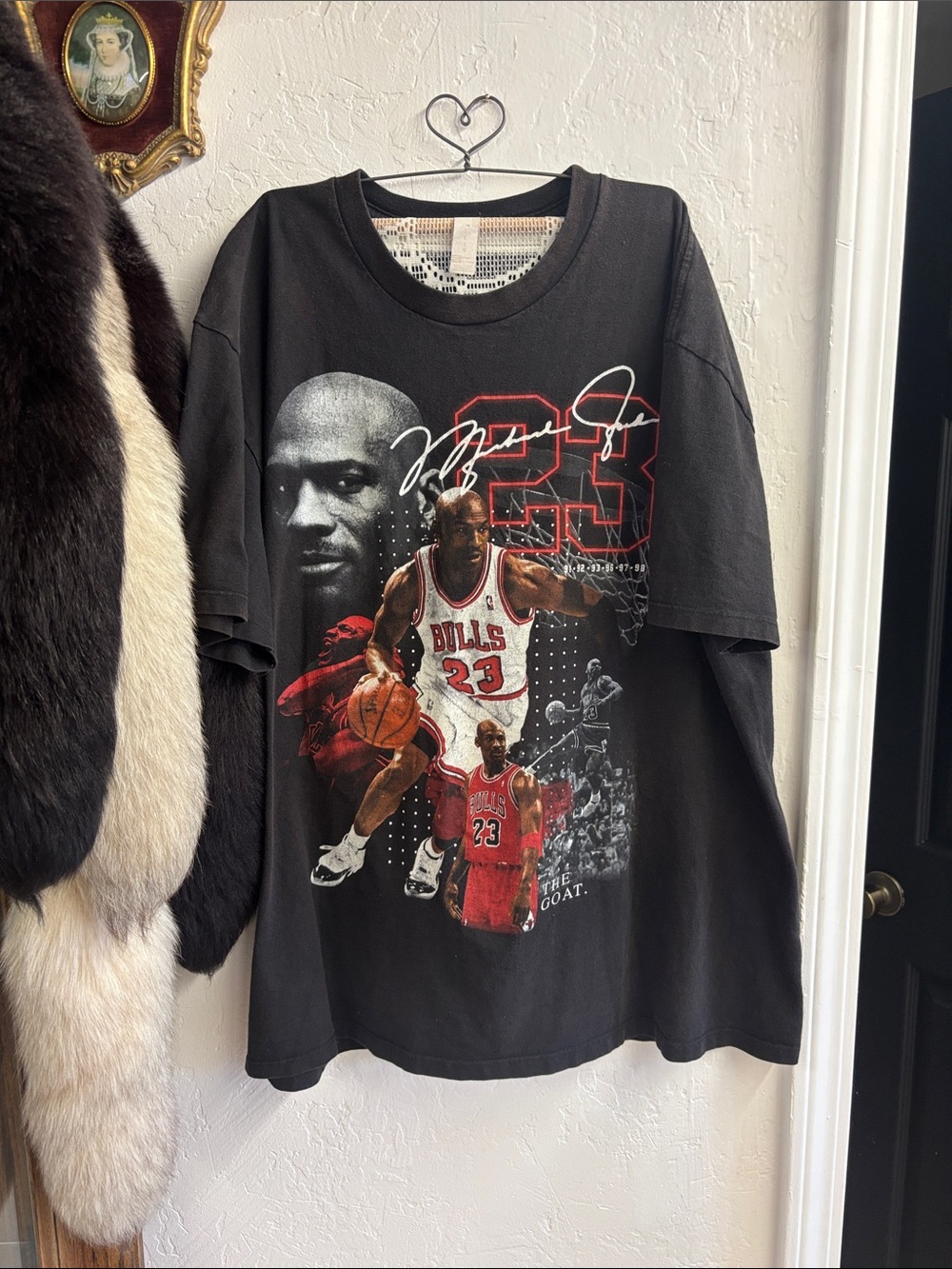 Vintage Black & Red Michael Jordan Chicago Bulls Graphic Tee